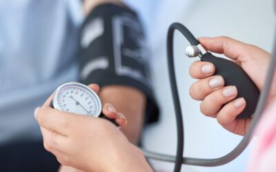 ¿Sufres de presión alta? Descubre cómo la manga gástrica puede ayudarte