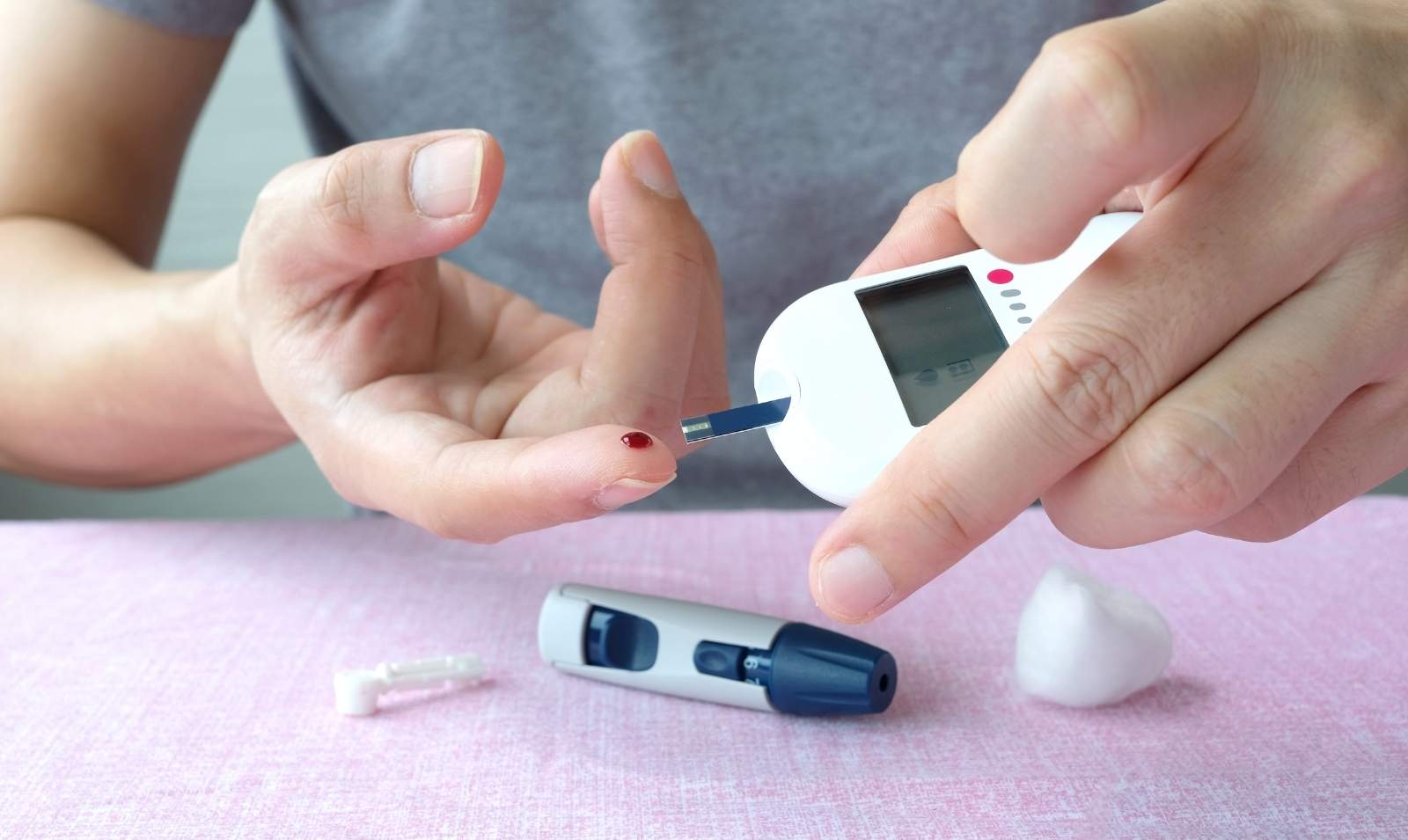 Dr. Napoleon Ads diabetes 2